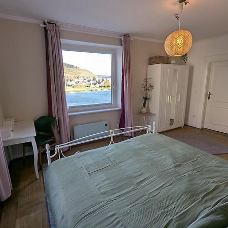 Voll Ausgestattete Wohnung Mit Moselblick Alf Exterior foto
