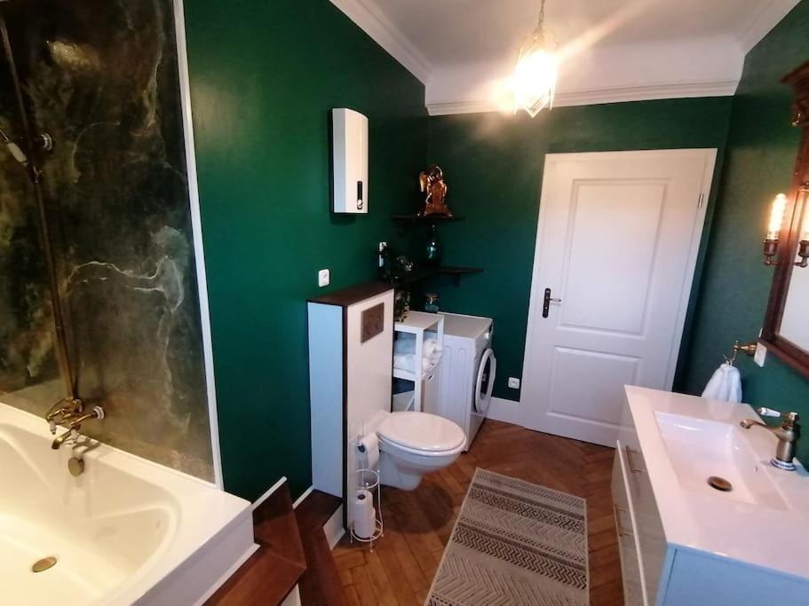 Voll Ausgestattete Wohnung Mit Moselblick Alf Exterior foto