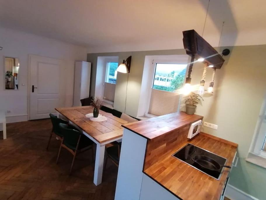 Voll Ausgestattete Wohnung Mit Moselblick Alf Exterior foto