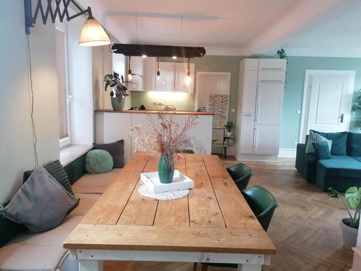 Voll Ausgestattete Wohnung Mit Moselblick Alf Exterior foto