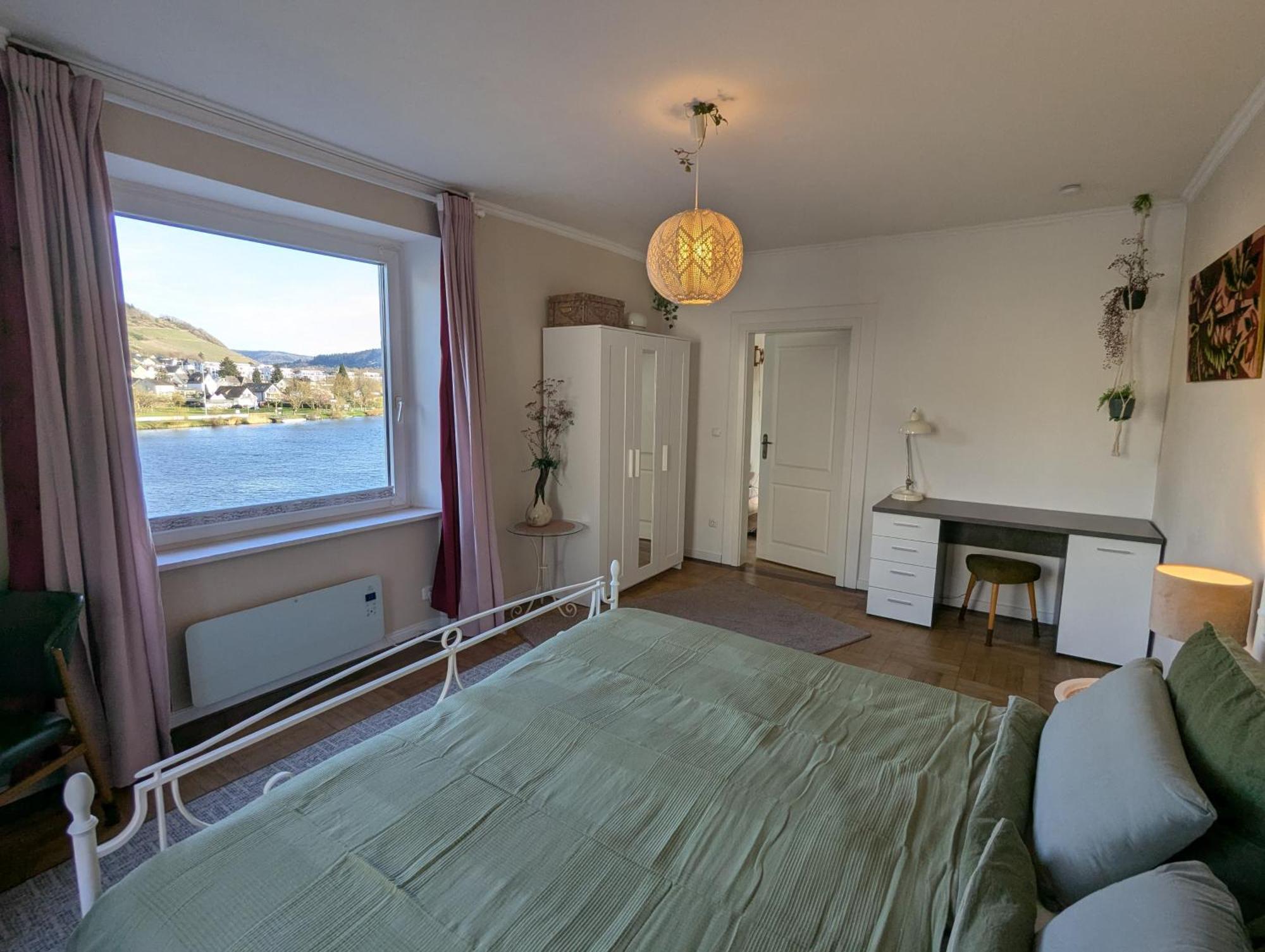 Voll Ausgestattete Wohnung Mit Moselblick Alf Exterior foto